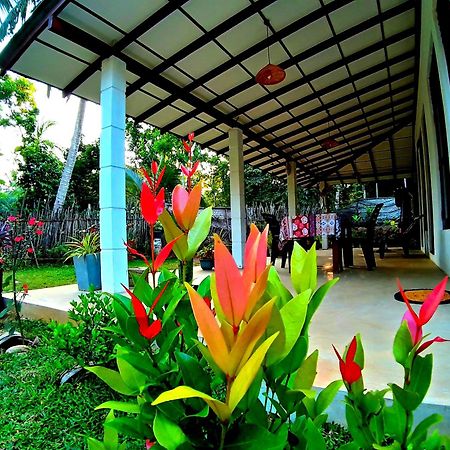 Cashew Villa Hiriketiya Діквелла Екстер'єр фото