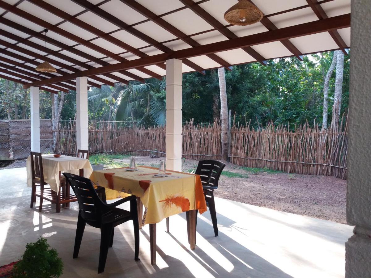Cashew Villa Hiriketiya Діквелла Екстер'єр фото