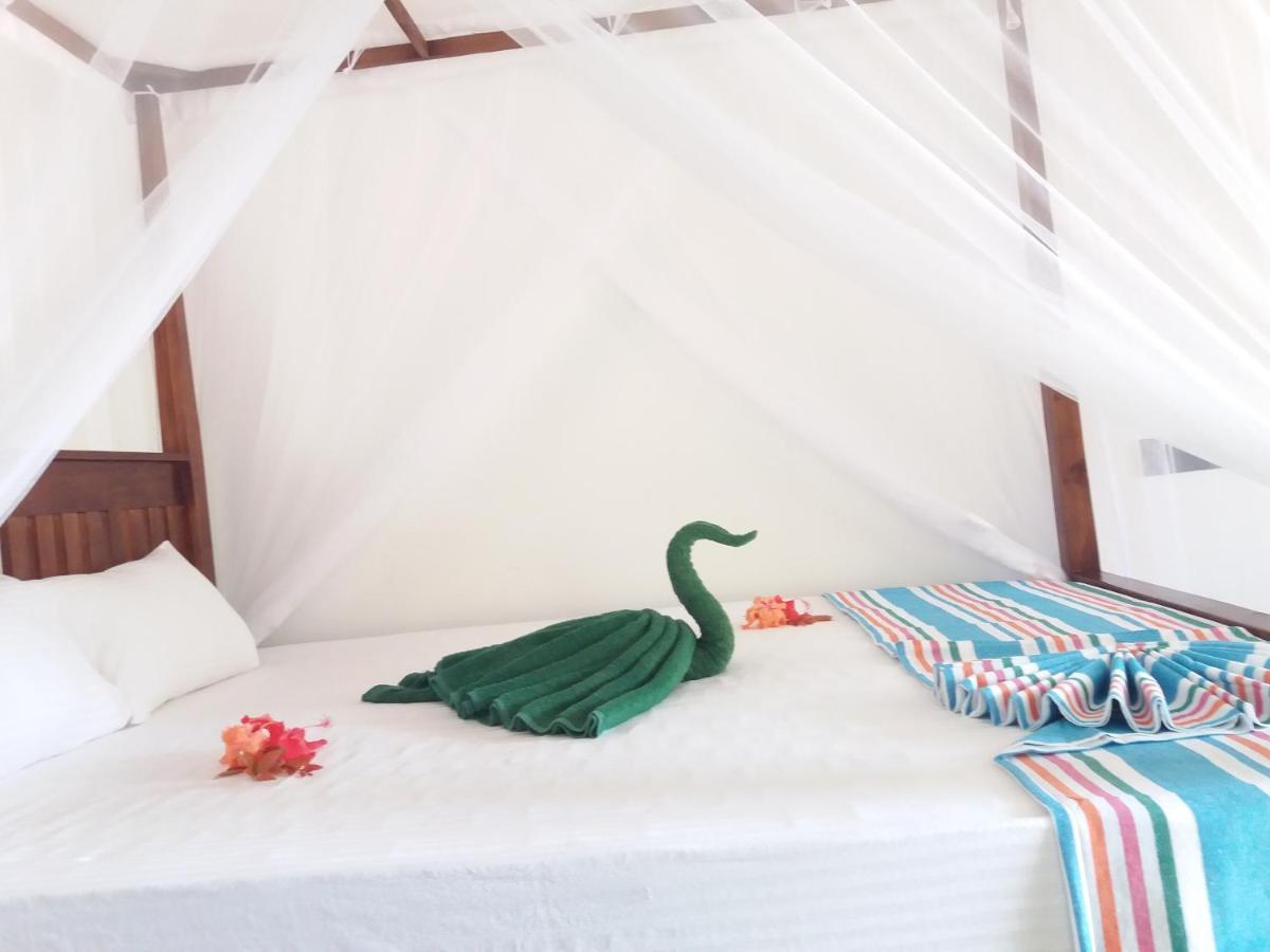 Cashew Villa Hiriketiya Діквелла Екстер'єр фото