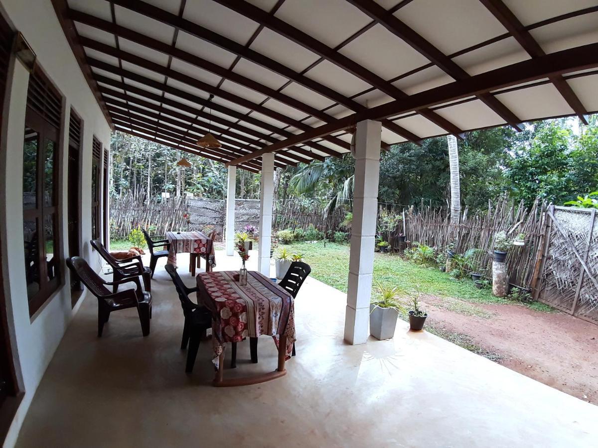 Cashew Villa Hiriketiya Діквелла Екстер'єр фото